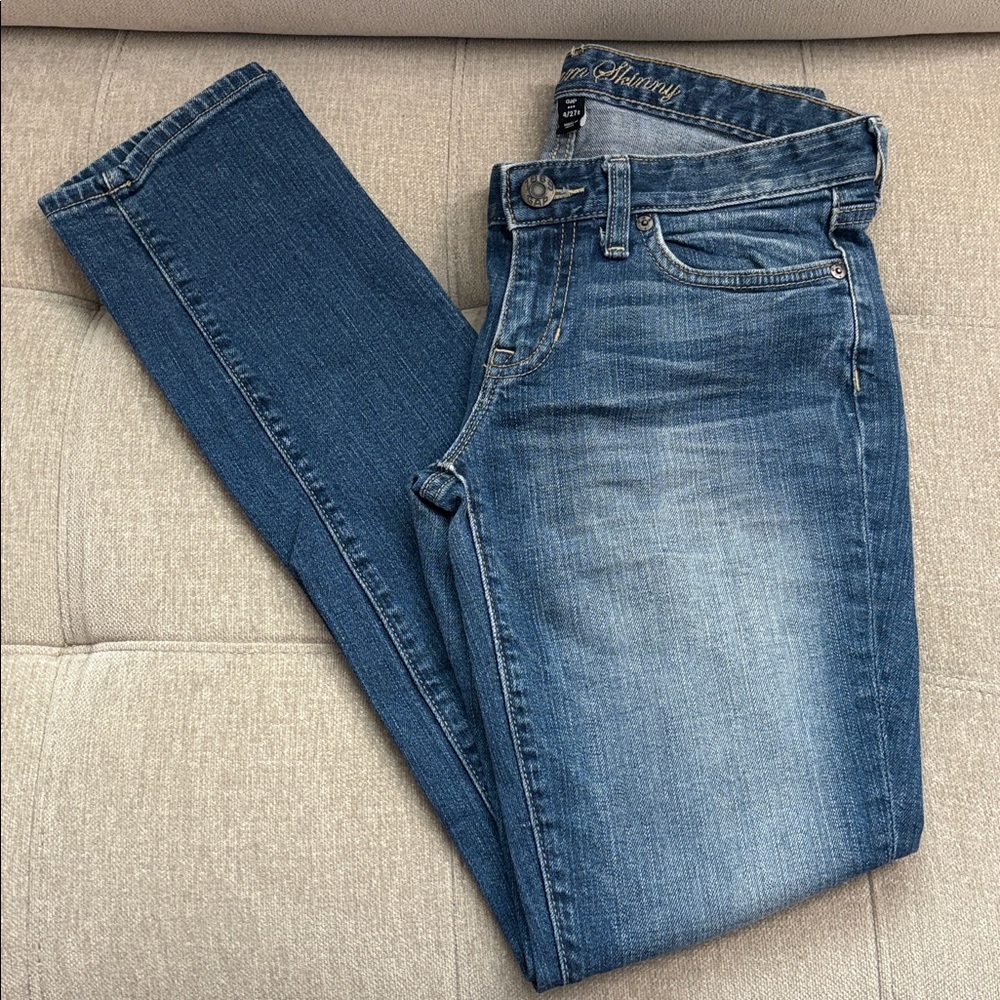GAP Premium Skinny Jeans – Size 4/27R – Classic Medium Wash